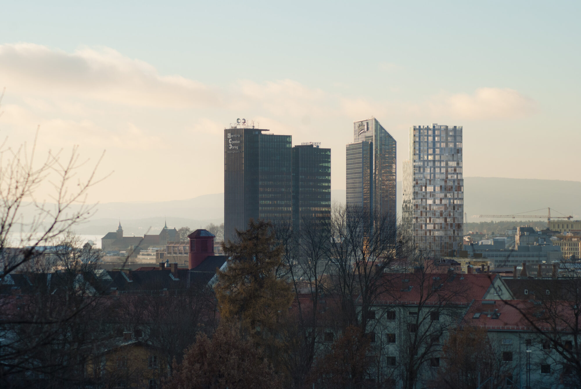 Høyhuset sett fra Kavringen i Oslofjorden. Visualisering: LPO