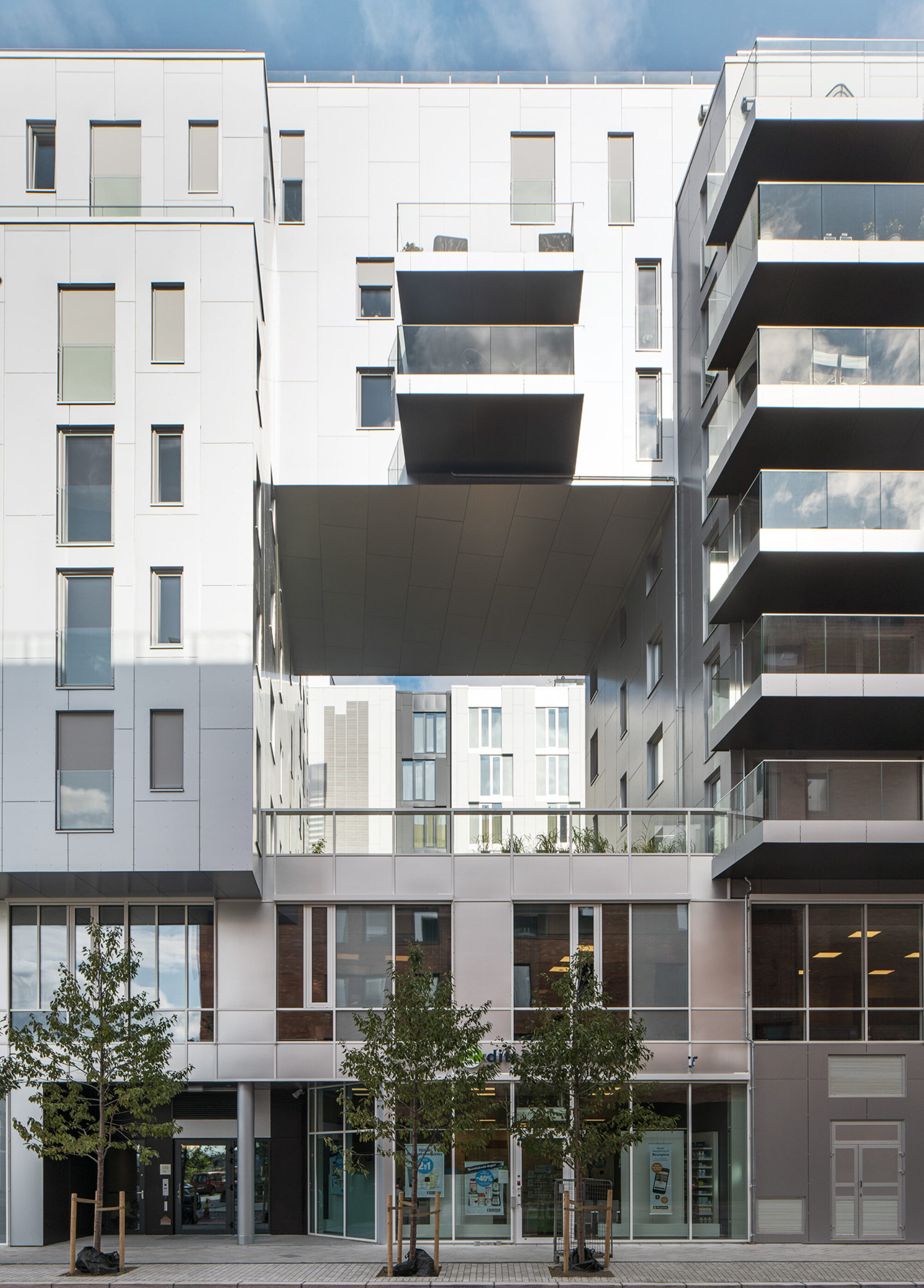 B1 Bjørvika, LPO arkitekter. Prosjektet er utviklet med sterkt miljøfokus og kav om passivhus (Bjørvika-standard) med blant annet grønne tak, klimagassregnskap og BREEAM-sertifisering for hotellet. Foto: Ivan Brodey